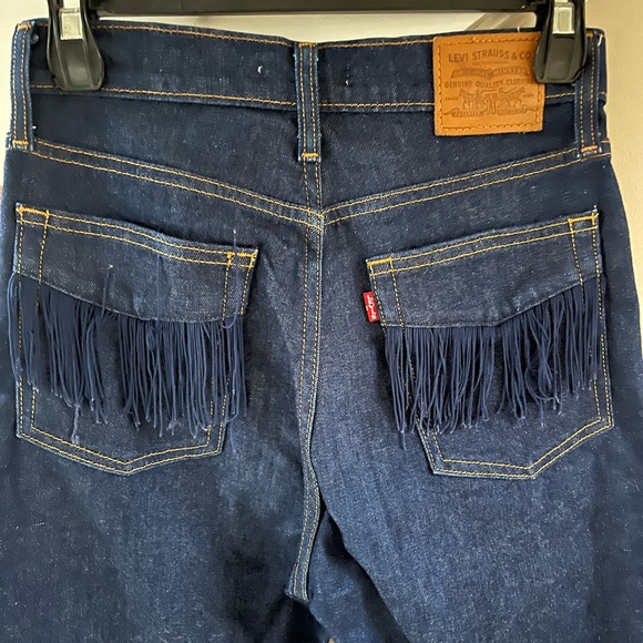 Levi’s Tassel Jeans - Picture 9 of 9